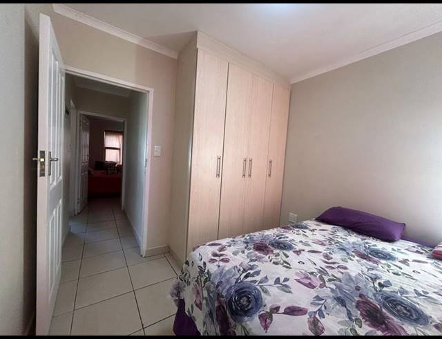 2 BEDROOM APARTMENT FOR SALE IN MANABA BEACH